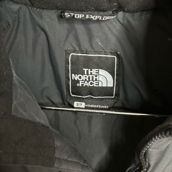 The North Face 700 Puffer Vest - Picture 3 of 4